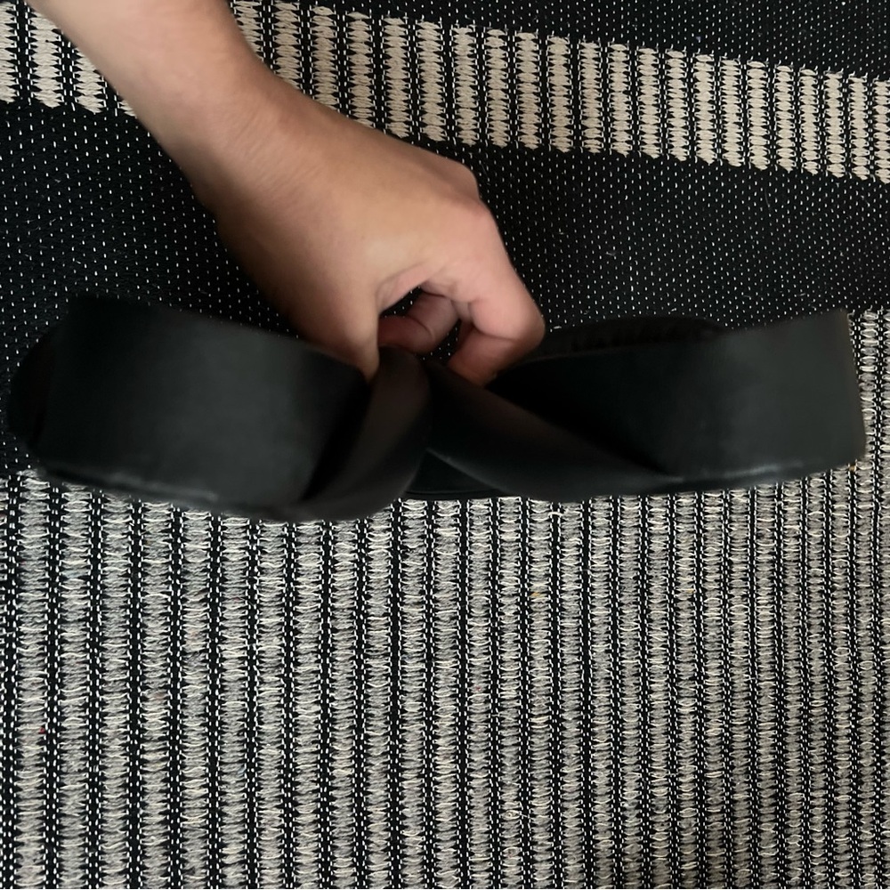 Jil Sander Thong Padded Sandal in Black - Picture 13 of 16